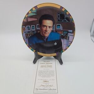 Star Trek Deep Space Nine Doctor Julian Bashir Collector Plate